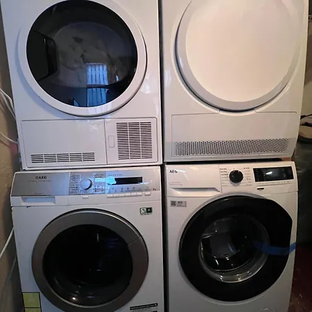 Center - Quiet Gem - Norwegians Minimum Age 25 *