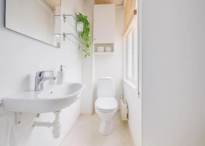 Center - Quiet Gem - Norwegians Minimum Age 25 דירה *